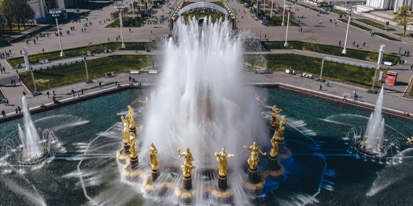 Собянин открыл сезон фонтанов в Москве