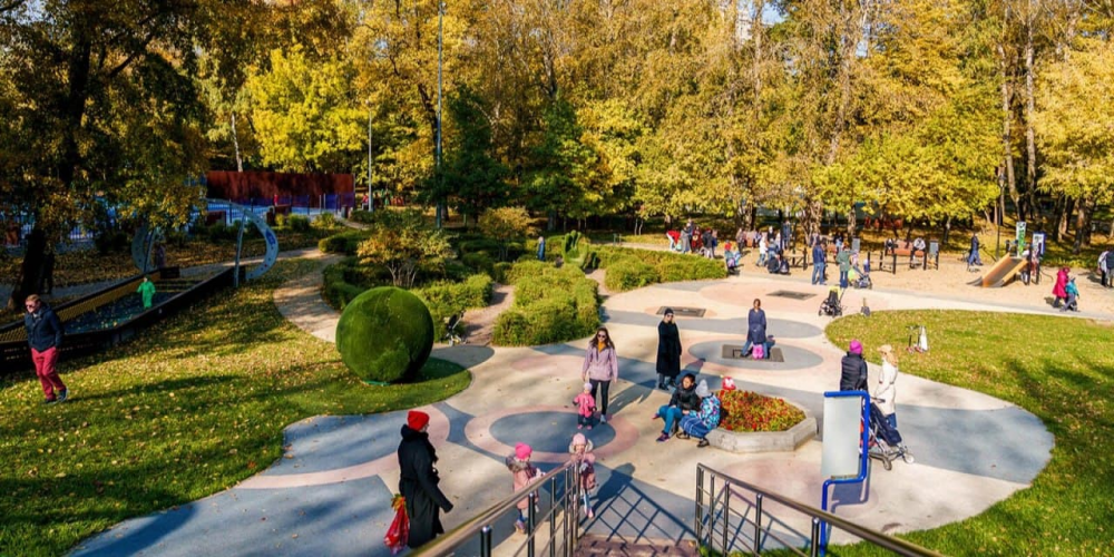 Активные москвичи выберут самый креативный сезонный объект в парках